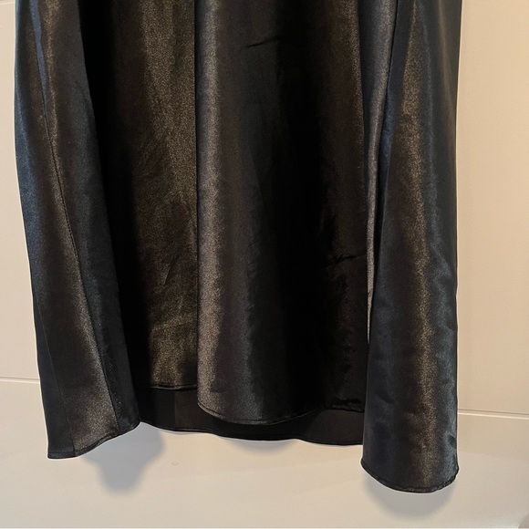 Sentiments | Black Silky Slip - Picture 11 of 12